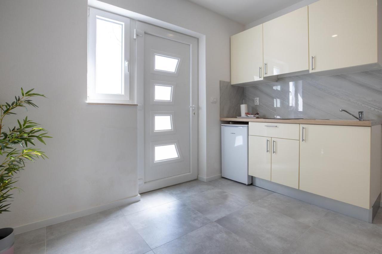 Apartmani Tomas Тучепи Экстерьер фото