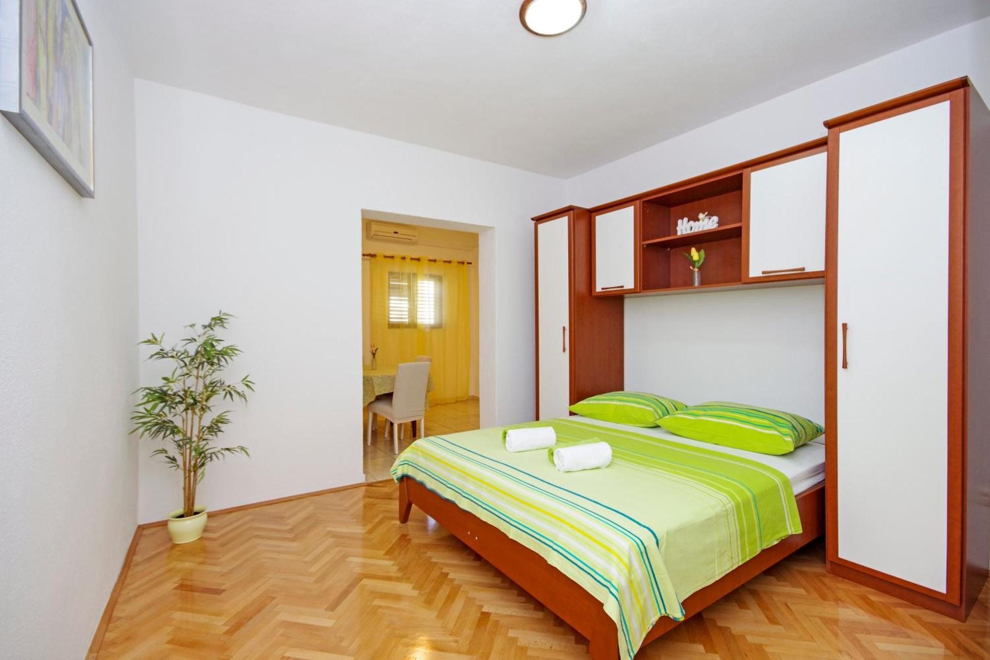 Apartmani Tomas Тучепи Экстерьер фото