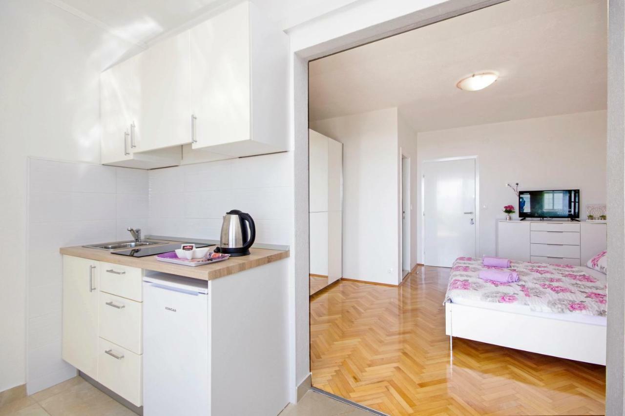 Apartmani Tomas Тучепи Экстерьер фото