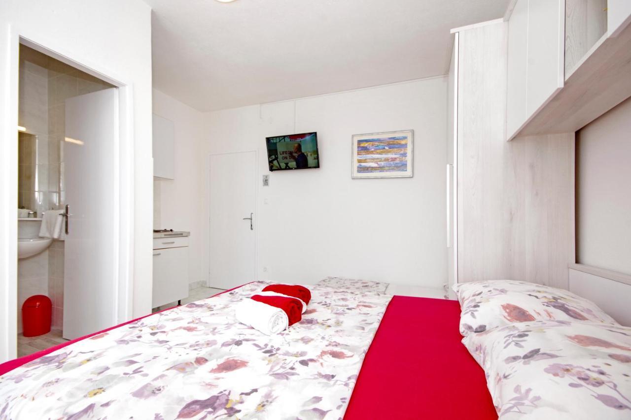 Apartmani Tomas Тучепи Экстерьер фото